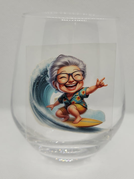 Verre à vin Mamie en surf