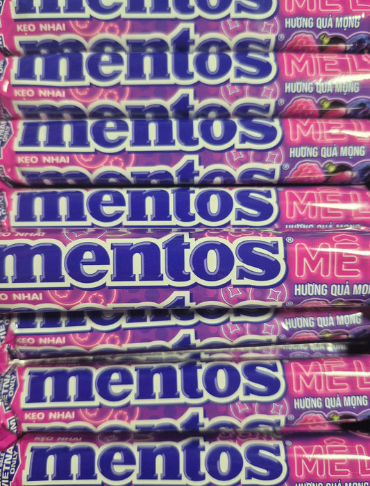 Mentos Berries Rolls 30g